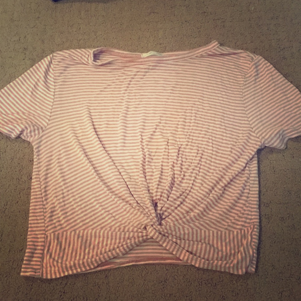 Cute t shirt with gather